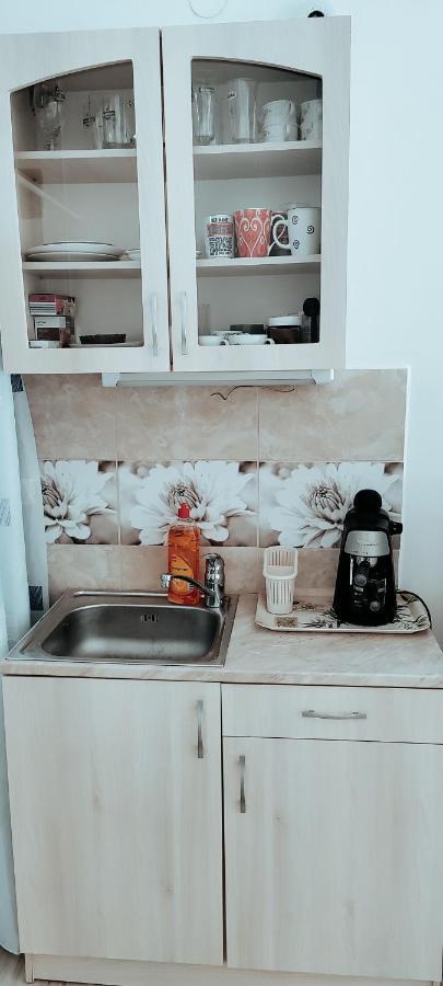 Napfeny Apartmanhaz บาลาทอนเบรีน ภายนอก รูปภาพ
