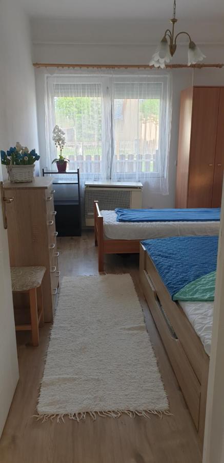 Napfeny Apartmanhaz บาลาทอนเบรีน ภายนอก รูปภาพ
